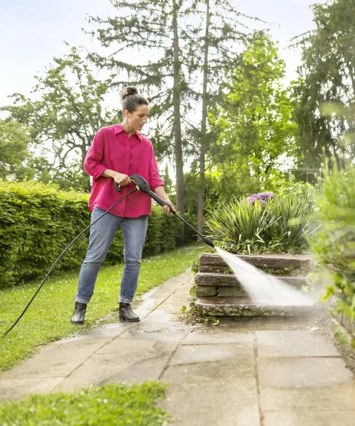 K_rcher-K3-Classic-Car-_-Home-Corded-Pressure-washer-1_6kW-16762240-1-500x600-1.webp